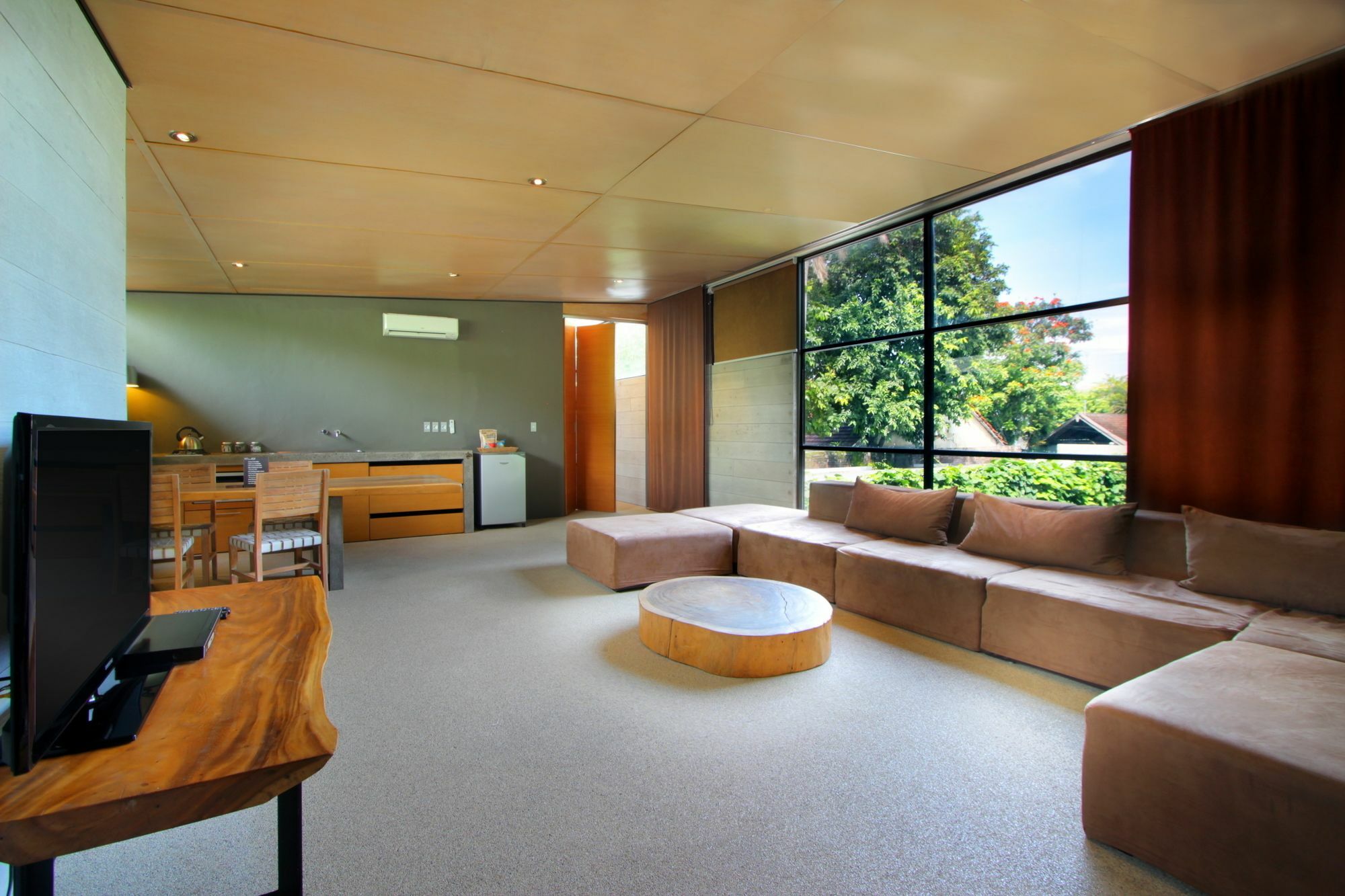 Clio Aparthotel